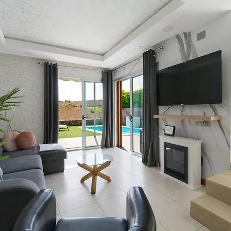 Exclusive Golf Villa